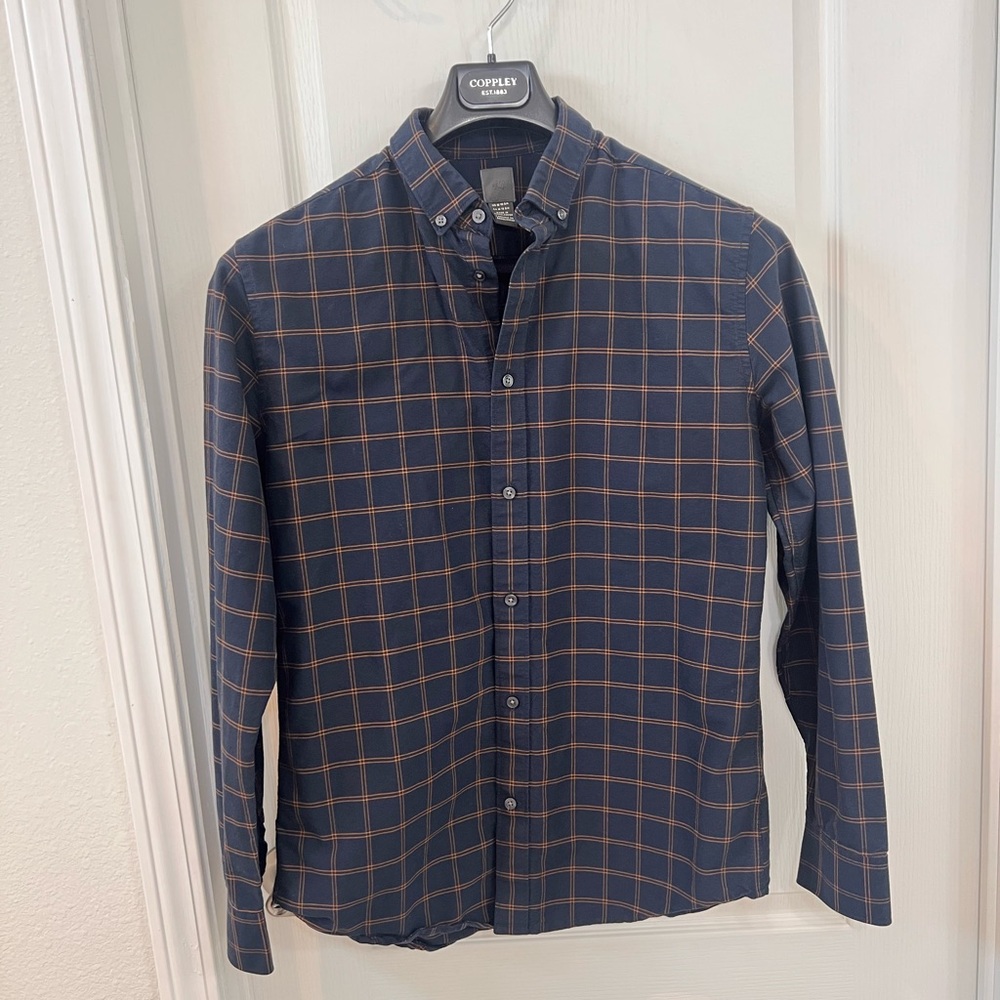 Men’s navy blue checked button down size medium